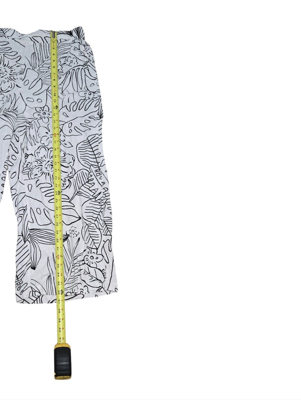 Christian Siriano White Wide Legged Pants with Black Floral Linework Lightweight - Picture 5 of 10
